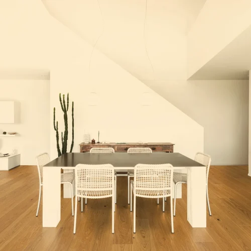 WOODflor222_Eiche_Astig_Akzent_shutterstock-156982157_179220029444_CMYK